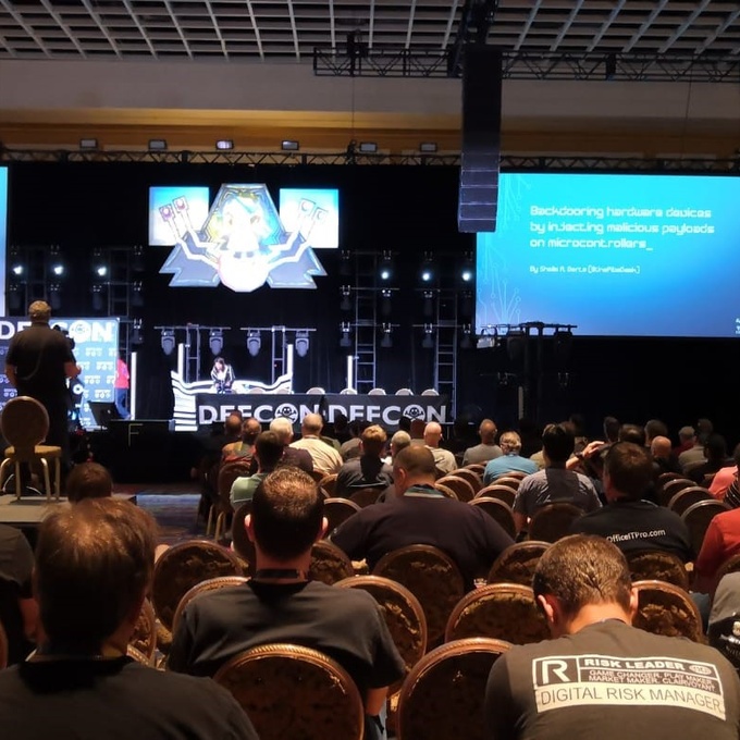 Retour d’expérience – Squad à la #DEFCON27 (2/3) : Mon expérience cover